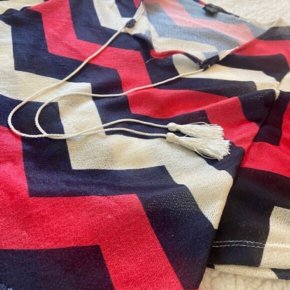 Tassel Batwing Top NWOT - Picture 3 of 4